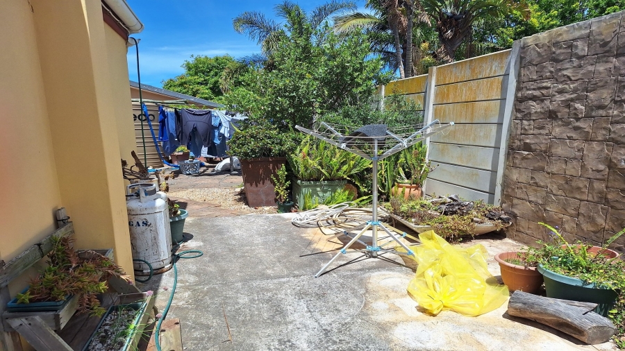 1 Bedroom Property for Sale in Lorraine Manor Eastern Cape